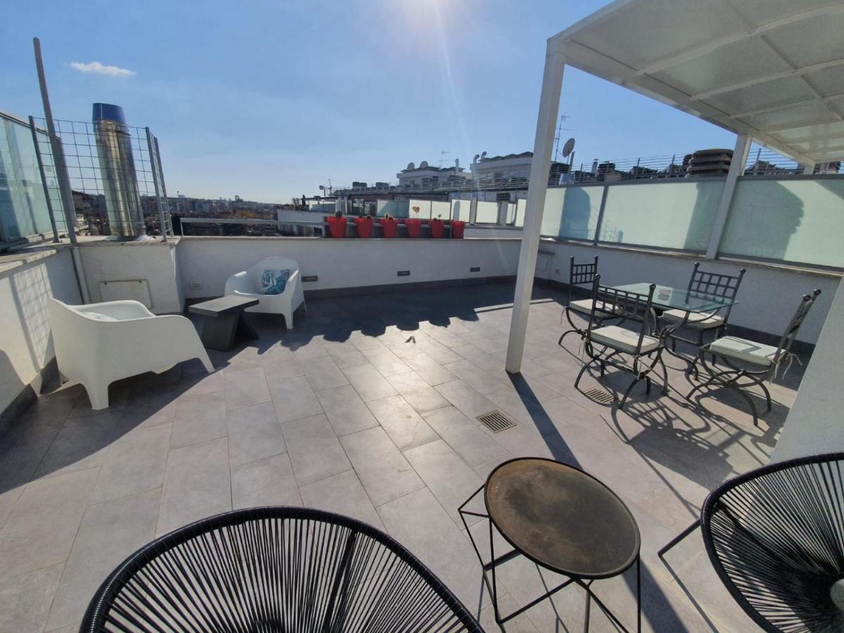 Penthouse 41 In Trastevere With Big Terrace Rome Exterior photo